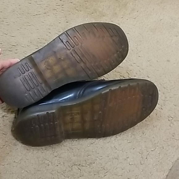 Dr. Martens The Original Unisex Oxfords - Picture 6 of 16